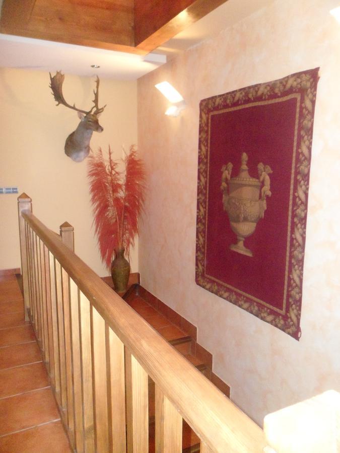 Hotel Rural La Encina อัลมาเดน ภายนอก รูปภาพ