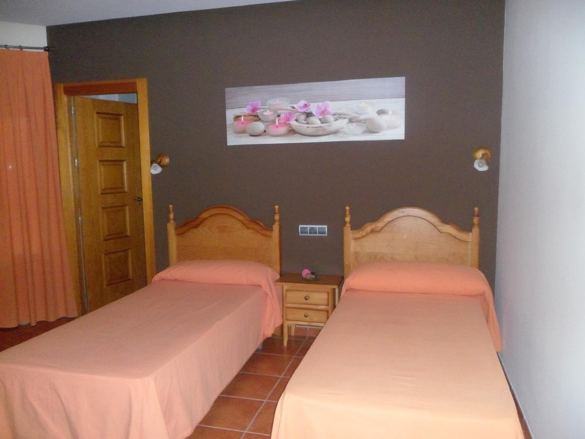 Hotel Rural La Encina อัลมาเดน ภายนอก รูปภาพ