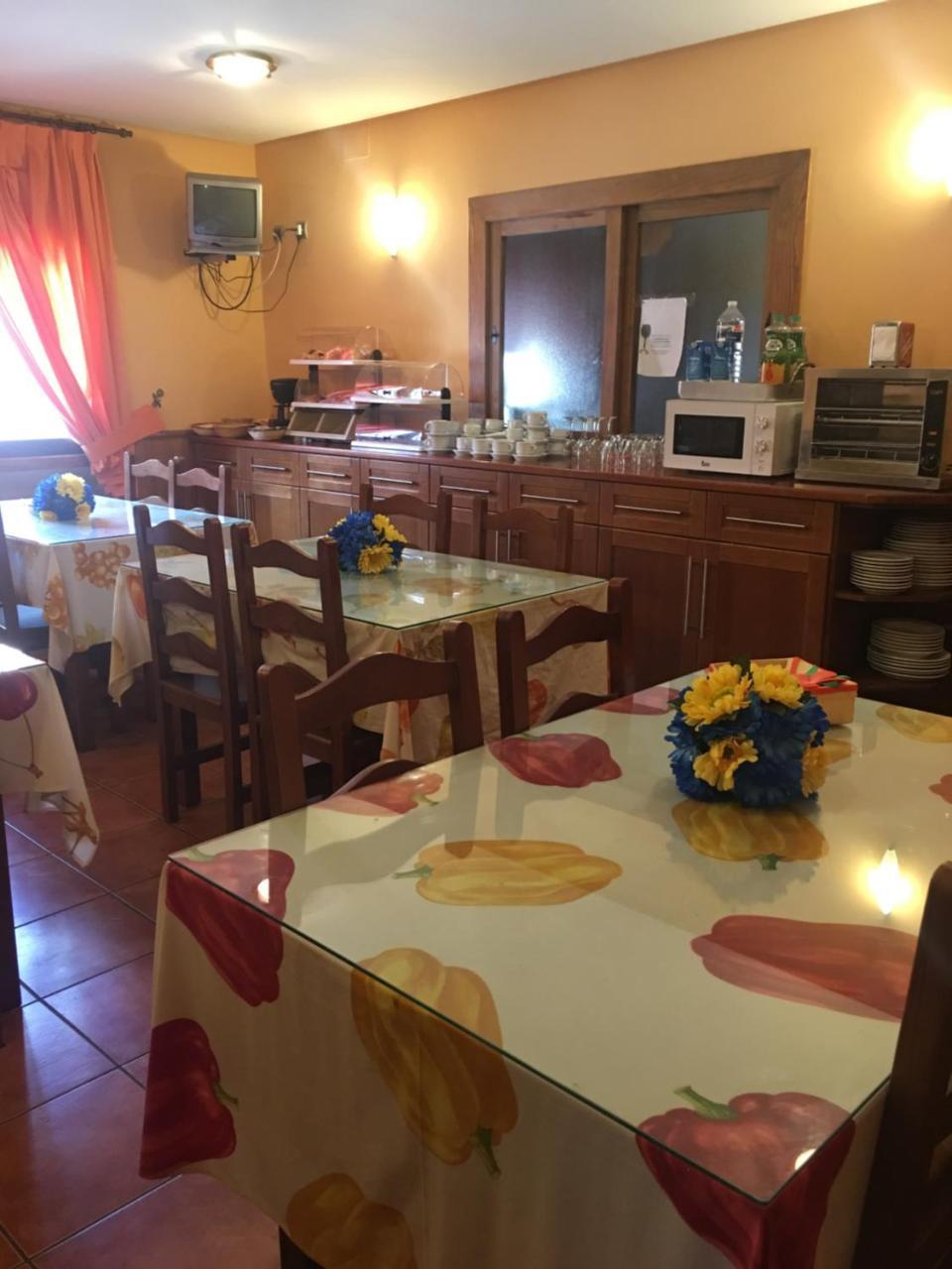 Hotel Rural La Encina อัลมาเดน ภายนอก รูปภาพ